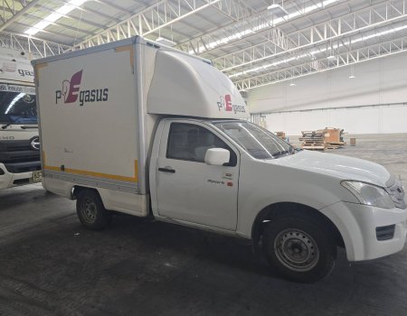 ขายรถกระบะแบบตู้ทึบ รถปี58 สภาพดีพี้อมใช้งานเอกสารพร้อมโอน ขาย170,000. บาท 